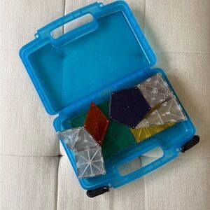 48 pc Magna Tiles Set with Case